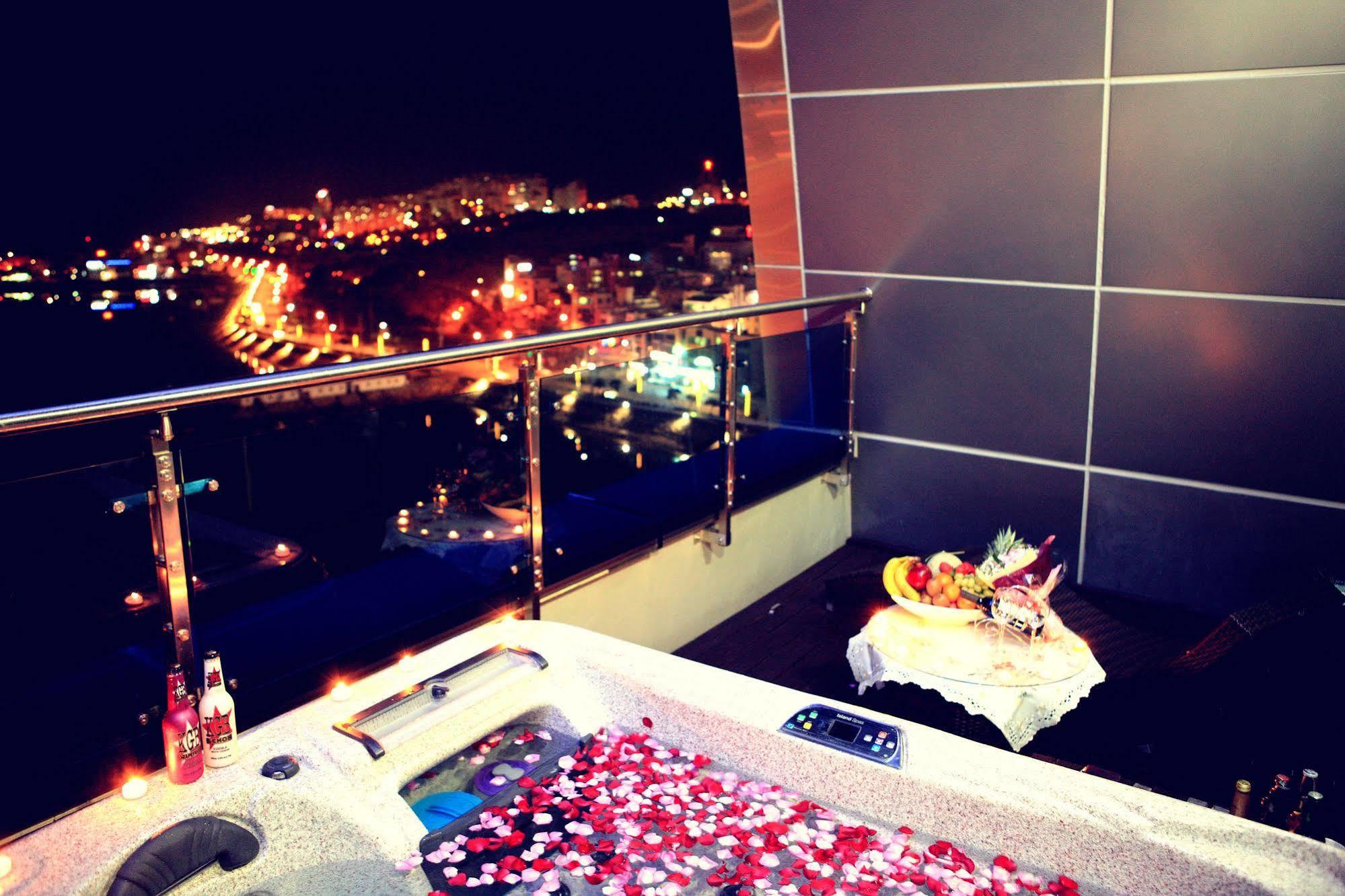 Benikea Hotel Yeosu Exterior foto